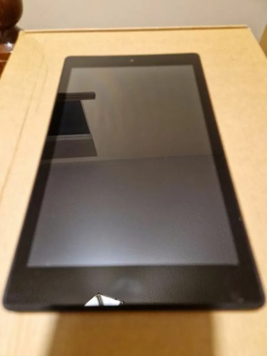 Amazon Fire HD8 (8th Gen) 16GB Excellent condition - Image 2