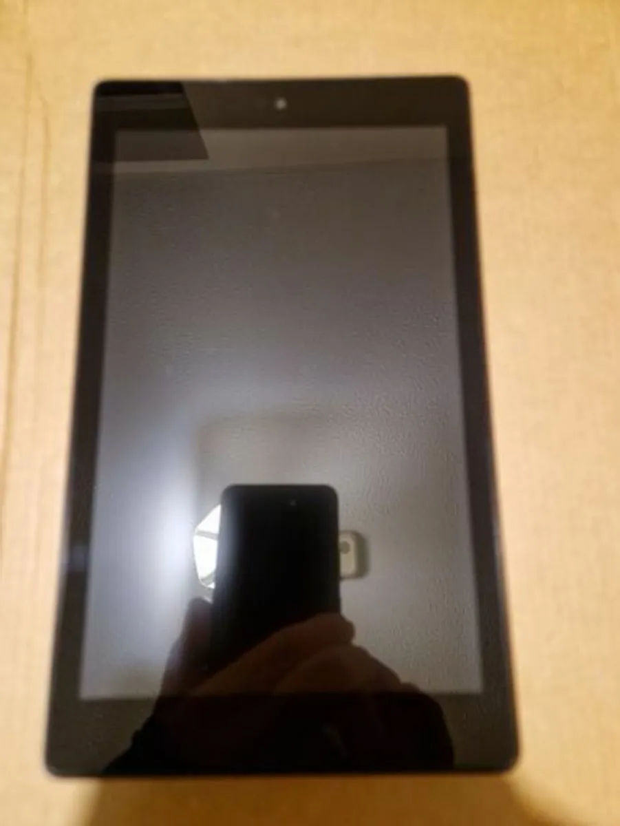Amazon Fire HD8 (8th Gen) 16GB Excellent condition - Image 1