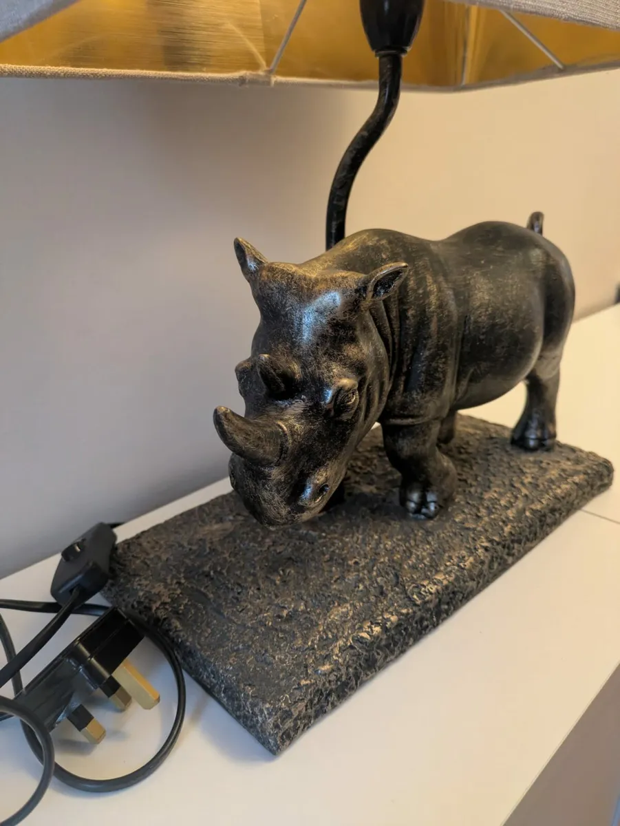 Next rhino lamp - Image 2