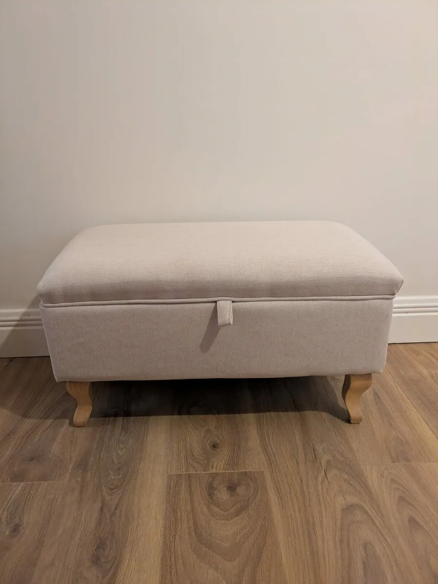 Beige cream ottoman - Image 1