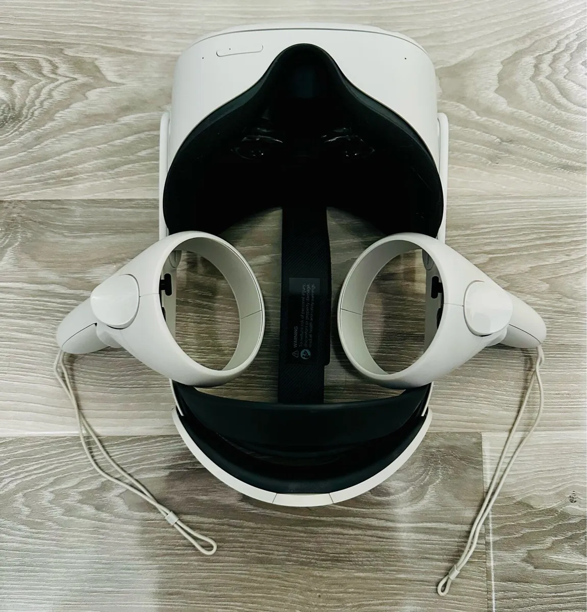 Meta Quest 2 128gb + Elite Head Strap - Image 3