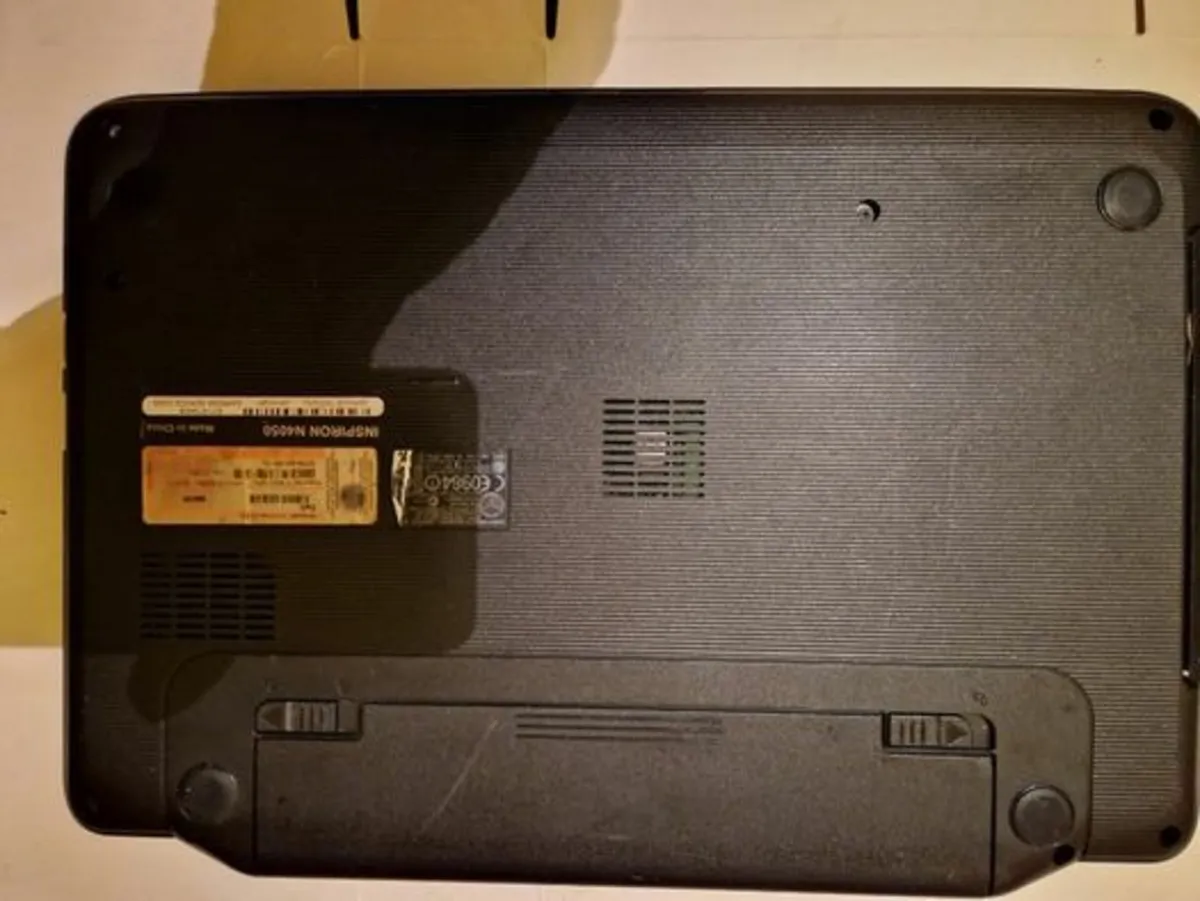 DELL Inspiron N4050 Laptop, i5-2450M 2.5GHz 4GB - Image 3