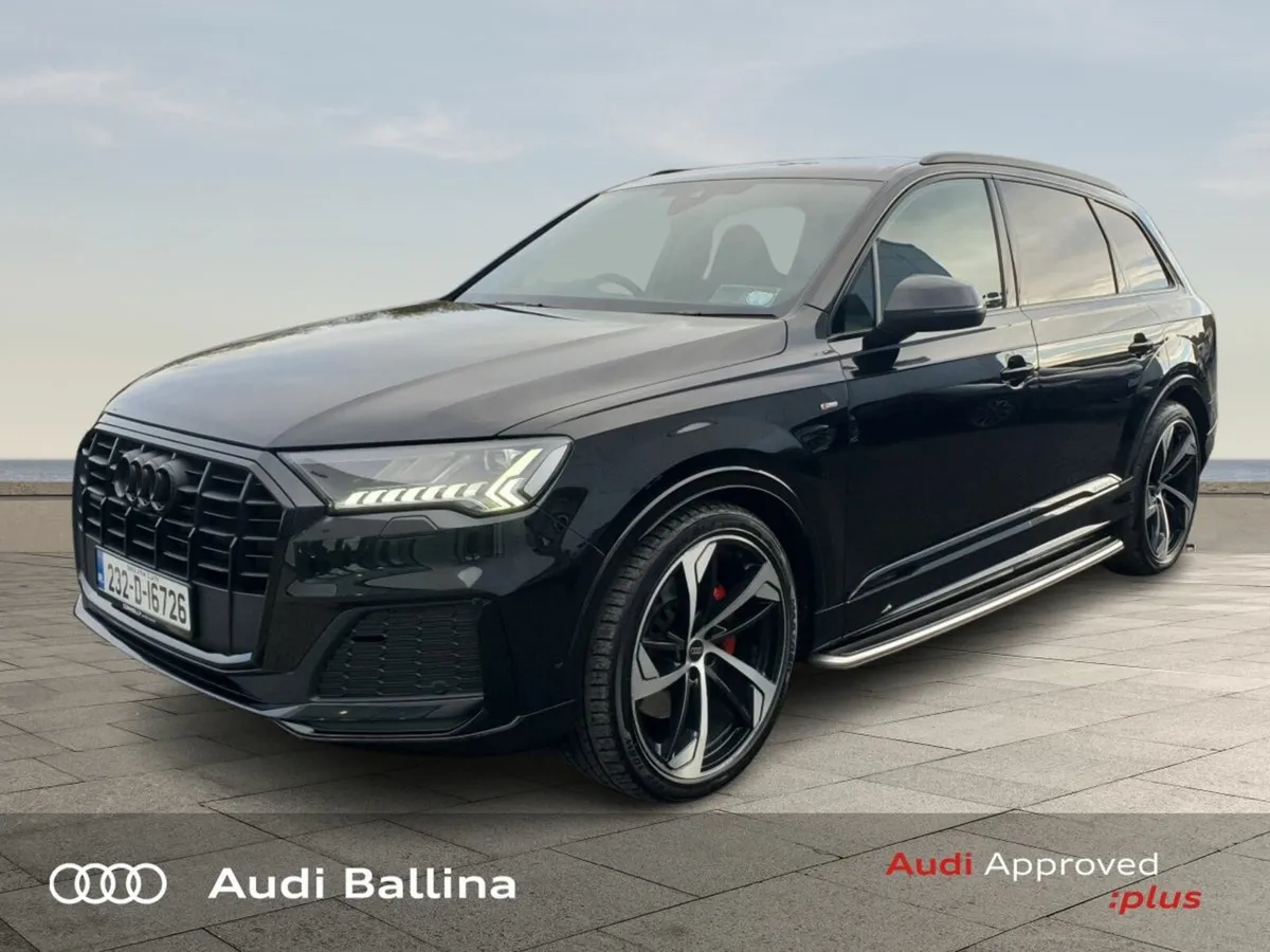 Audi Q7 S Line WITH FULL BLACK PACK**VALCONA LEATH - Image 3