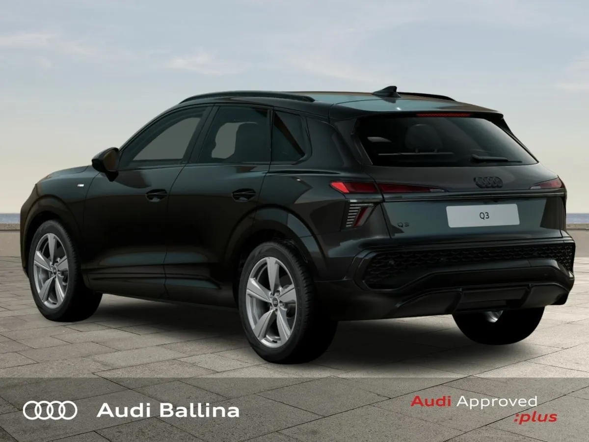 Audi Q3 Q3 S-LINE **BLACK EDITION** - Image 2