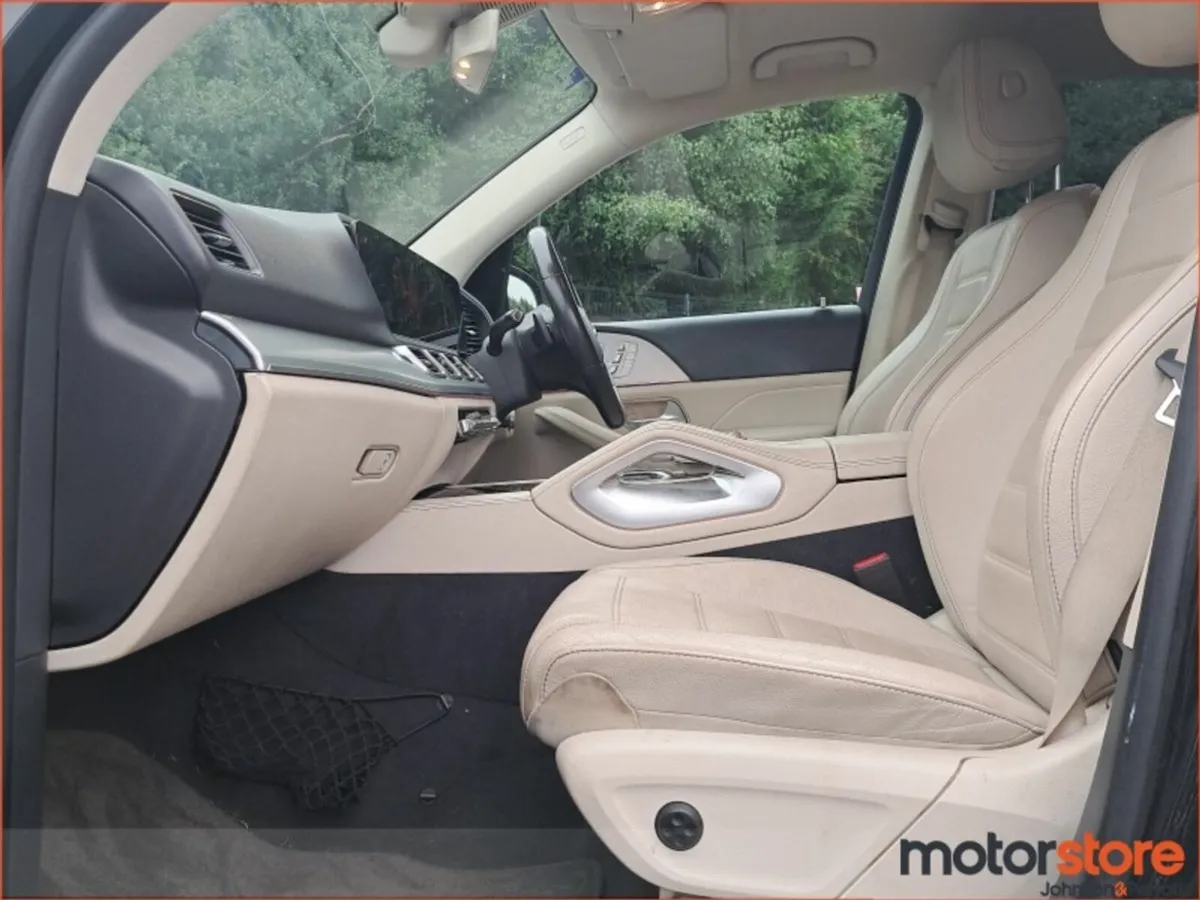 Mercedes-Benz GLE 300 d AMG Line 4MATIC (One Year - Image 3