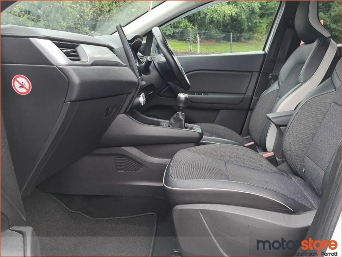 Renault Captur 1.0 Tce 100 S-Edition (One Year War - Image 3