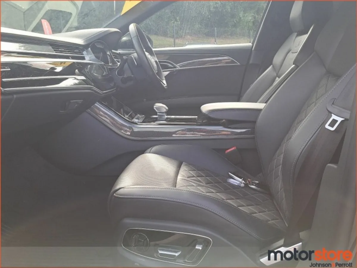 Audi A8 60 TFSI e quattro Luxury (One Year Warrant - Image 4