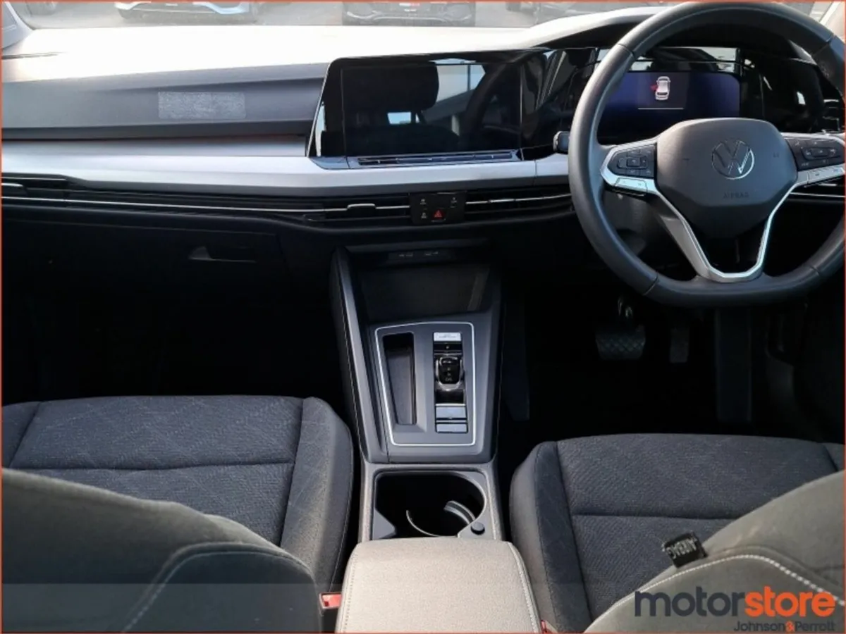 Volkswagen Golf 1.0 TSI 110HP Life (One Year Warra - Image 4