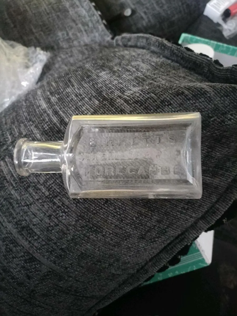 RARE .. BABY WOOD TOP BOTTLE ... 1950s.. - Image 1