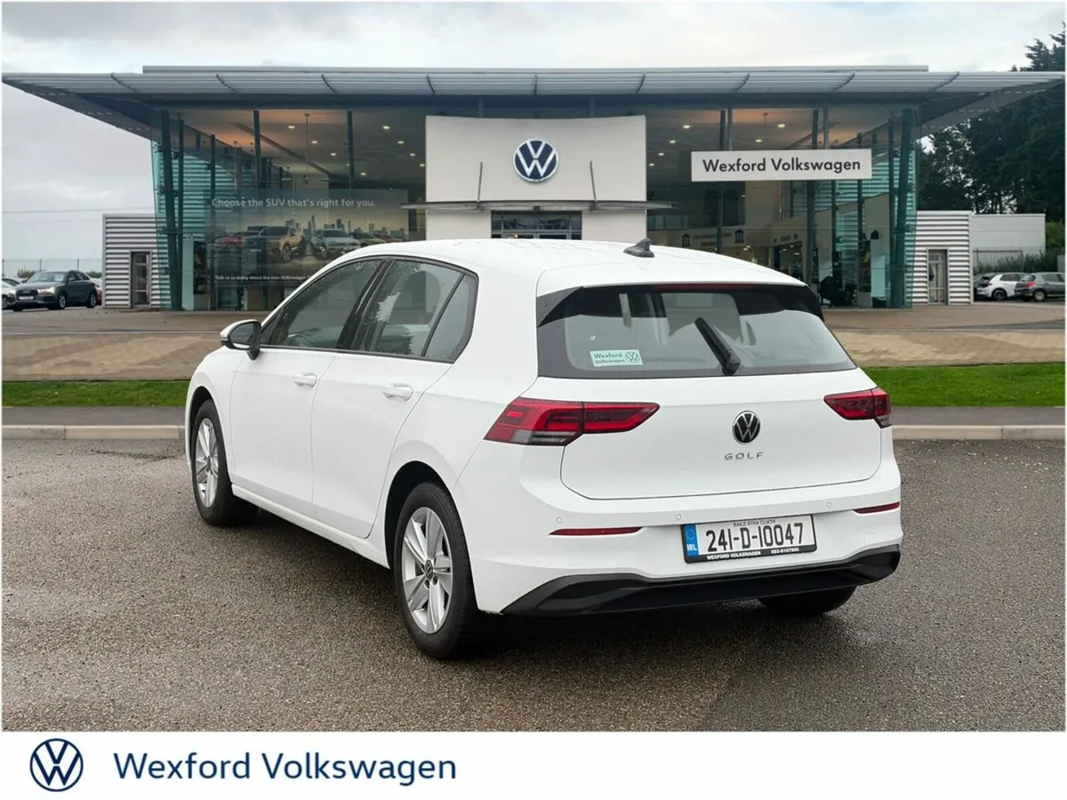 Volkswagen Golf LIFE 1.0 TSI 110HP MANUAL - Image 4