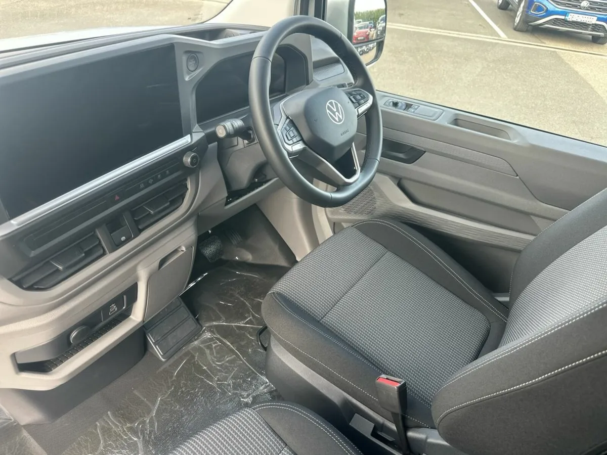 Volkswagen Transporter Trendline Plus LWB 150Bhp A - Image 3