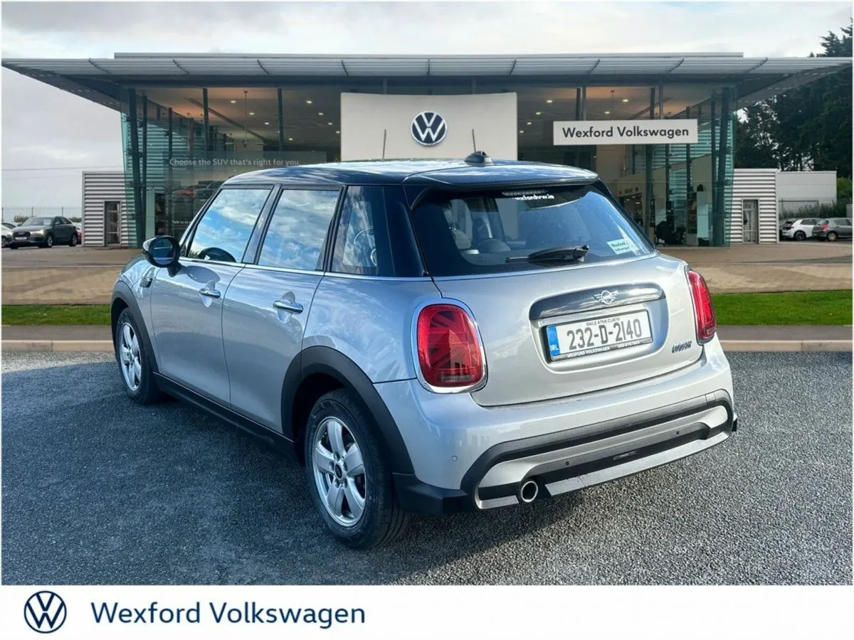 Mini Cooper CLASSIC 1.5 AUTO - Image 4