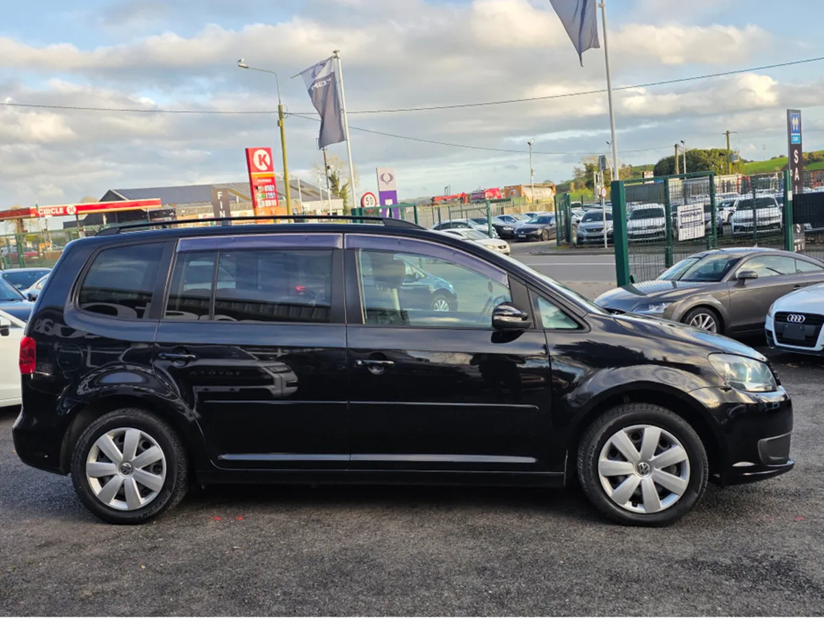 Volkswagen Touran 1.4 TSI 7 SEATER * SIMI DEALER - - Image 3