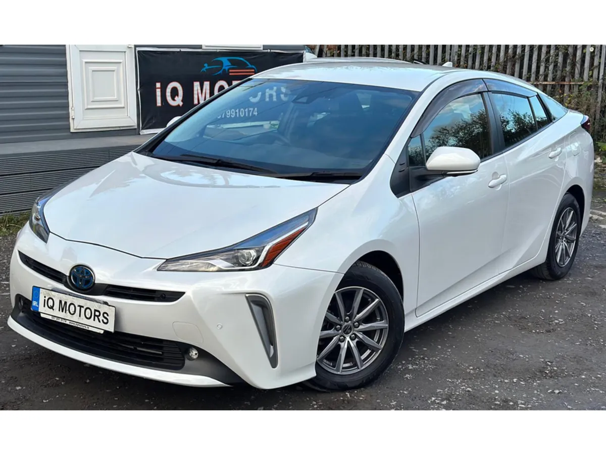 Toyota Prius 1.8 Automatic LOW Mileage High Spec F - Image 3