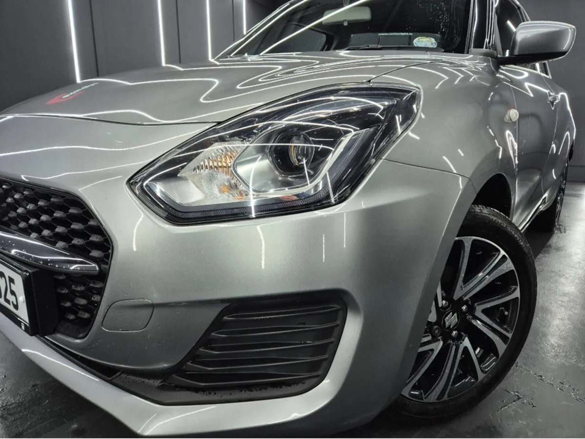Suzuki Swift 1.2 DUALJET HYBRID SZ-L 5DR - Image 3