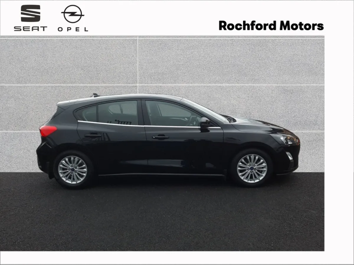 Ford Focus TITANIUM 5DR 1.5 TD 120 S6. S6.2 M6 F - Image 3