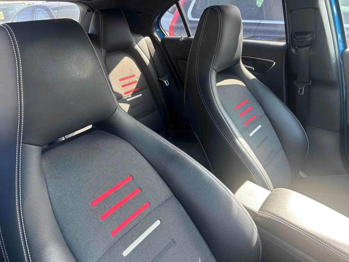 Mercedes-Benz A-Class A180 in a stunning Metallic - Image 3