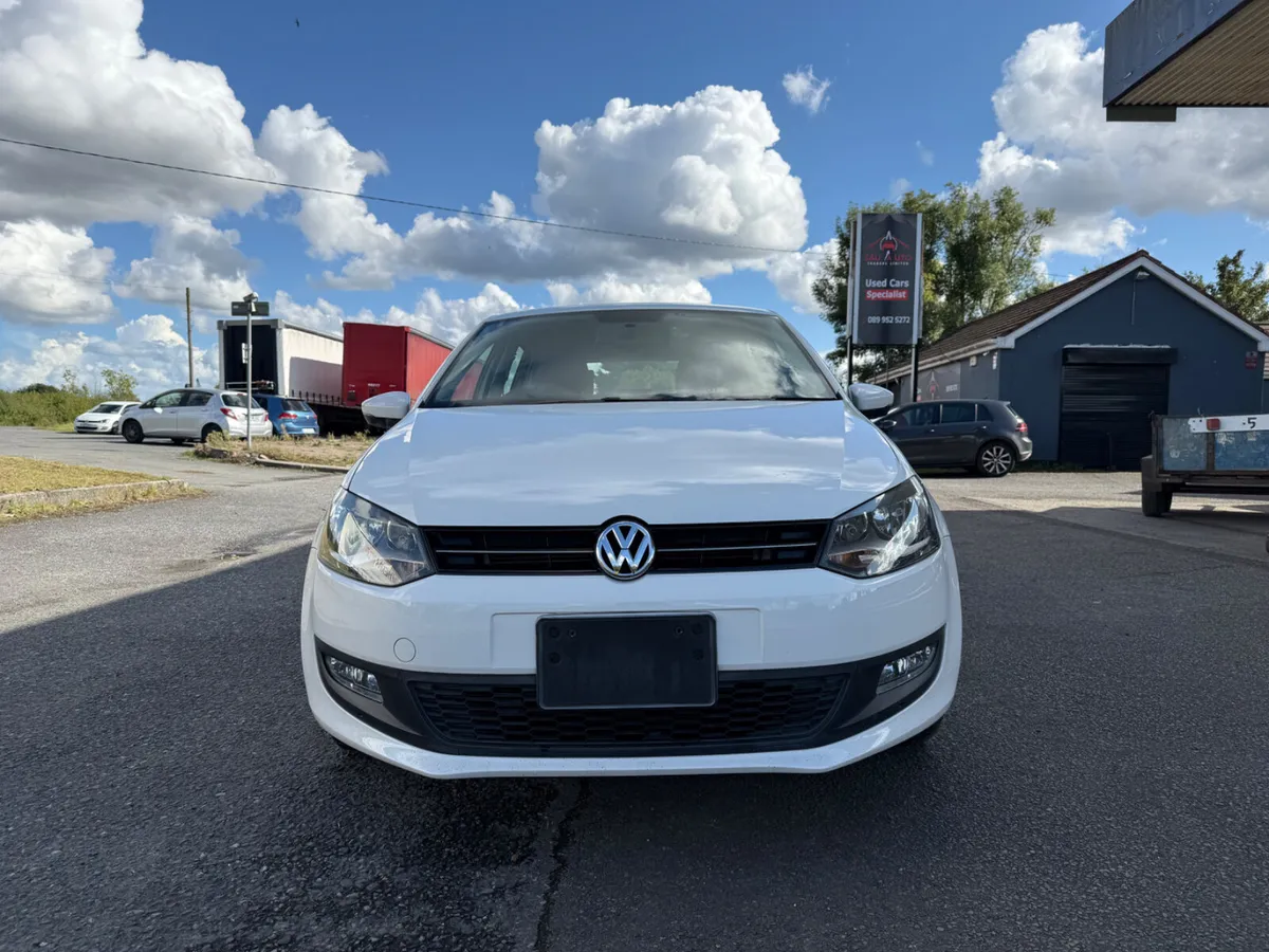 VOLKSWAGEN POLO ( 2015 ) 1.2L PETROL AUTOMATIC - Image 1