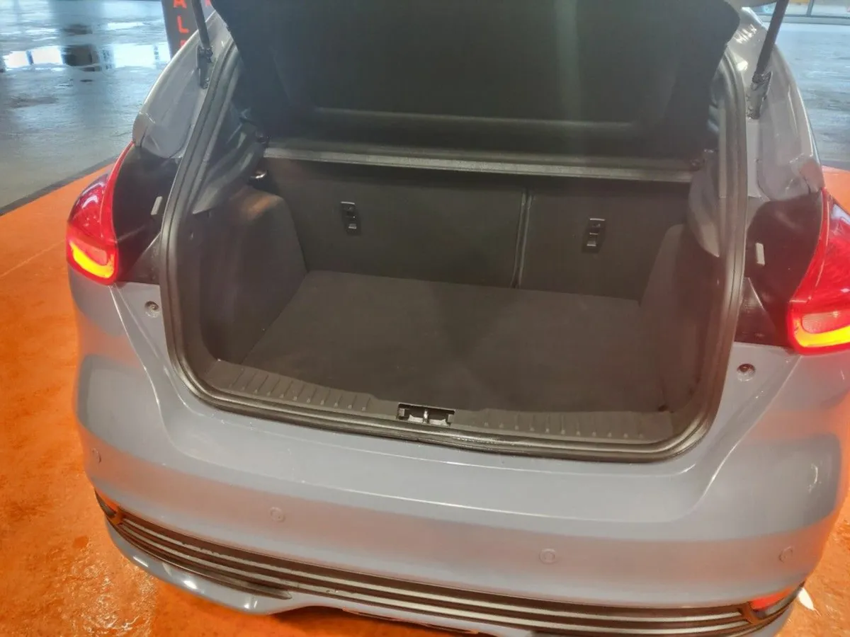 Ford Focus FOCUS 2.0 TDCI ST_3 185PS 5DR - Image 3