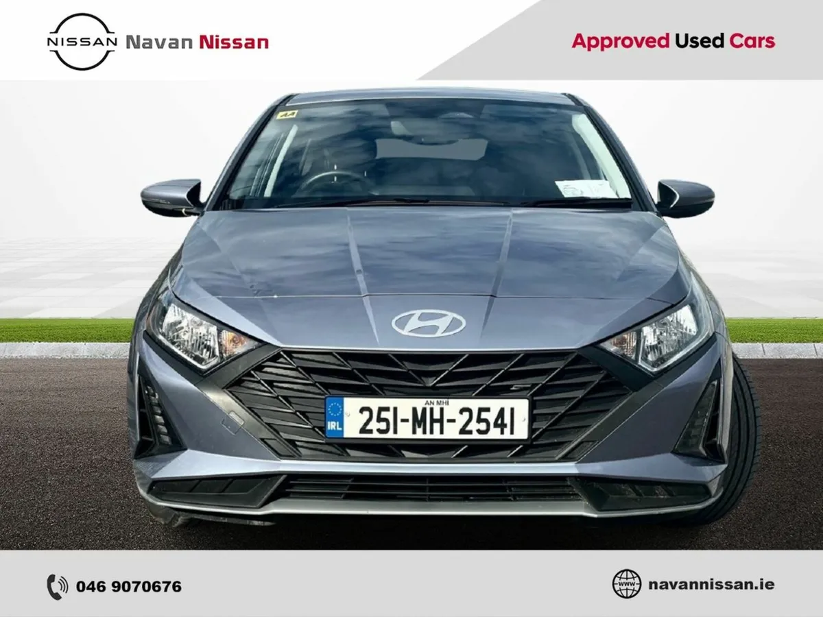 Hyundai i20 Deluxe Plus - Image 2