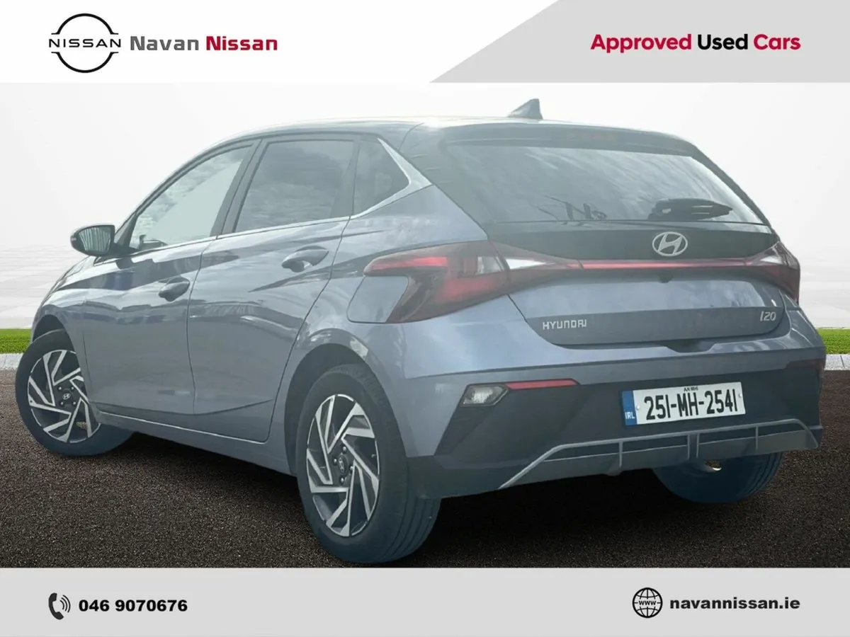 Hyundai i20 Deluxe Plus - Image 4