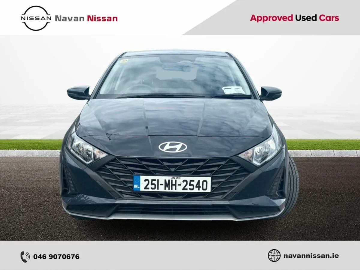 Hyundai i20 Deluxe Plus - Image 2