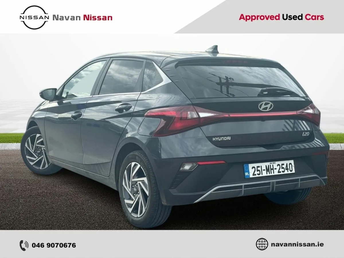 Hyundai i20 Deluxe Plus - Image 4