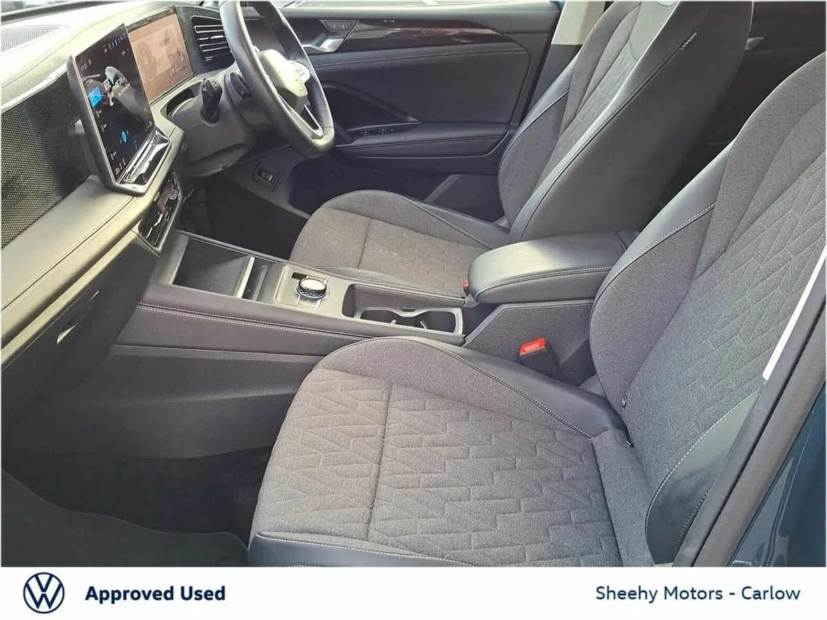 Volkswagen Tiguan 2.0TDI Launch Edition DSG 5DR - Image 4