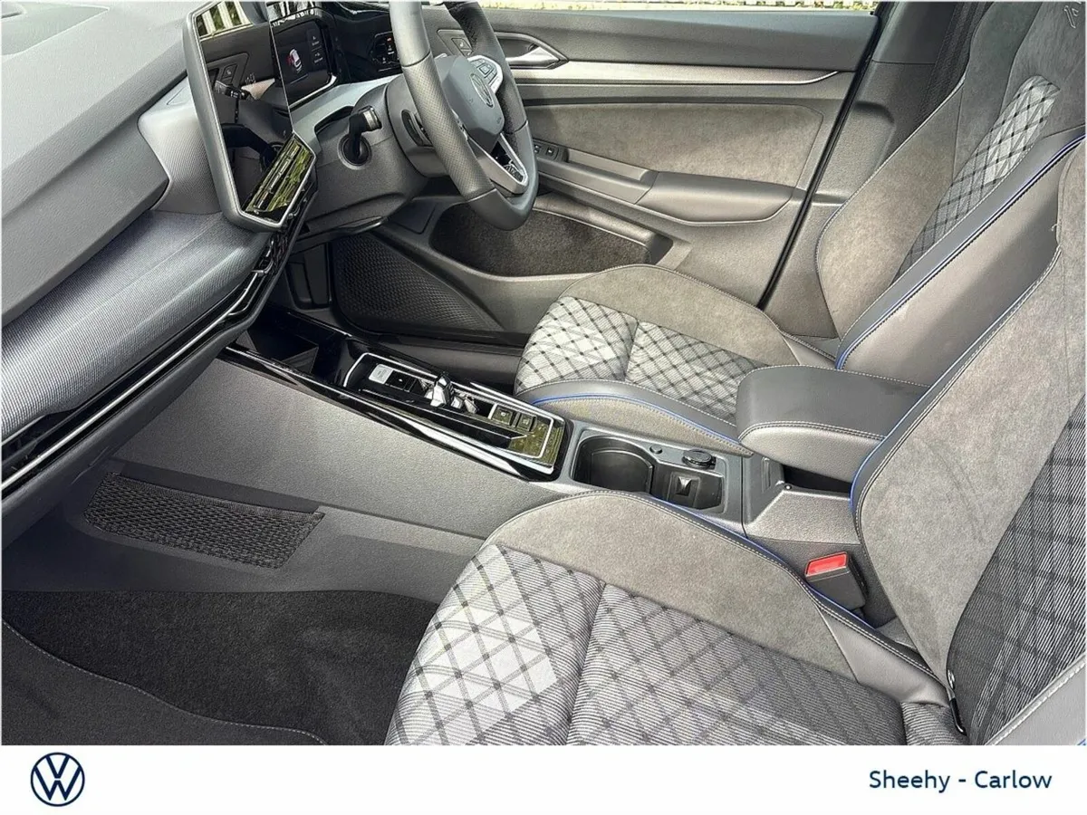 Volkswagen Golf 1.5TSI RLINE MHEV DSG 5DR - Image 4