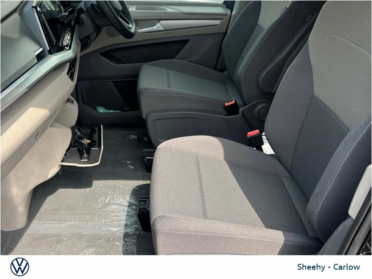 Volkswagen Multivan 1.5TSI PHEV Auto 4x4 204HP Lif - Image 4