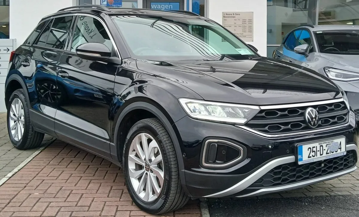 Volkswagen T-Roc EDITION 75 2.0TDI 116HP **REAR VI - Image 1