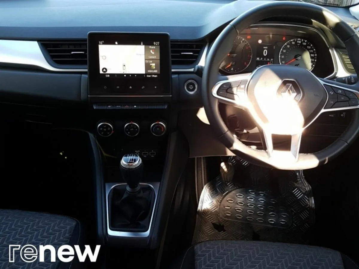 Renault Captur 1.0 TCe  Limited ** RENAULT WARRANT - Image 2