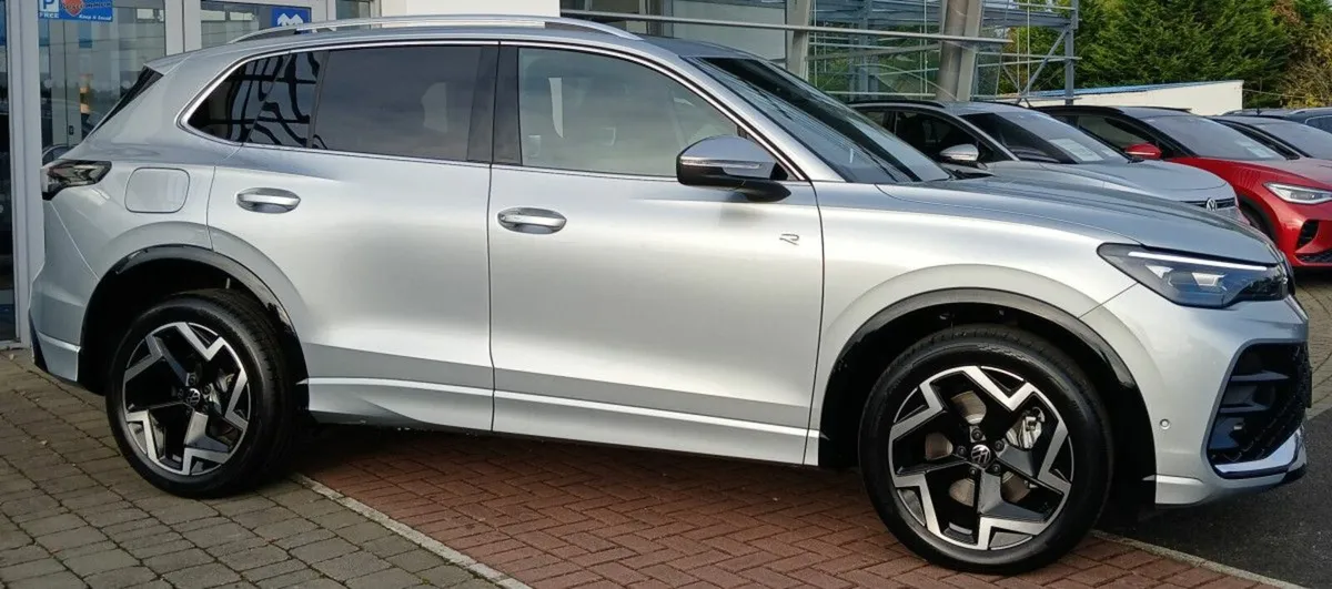 Volkswagen Tiguan R-Line 75 2.0 TDI 150HP **PARK A - Image 2