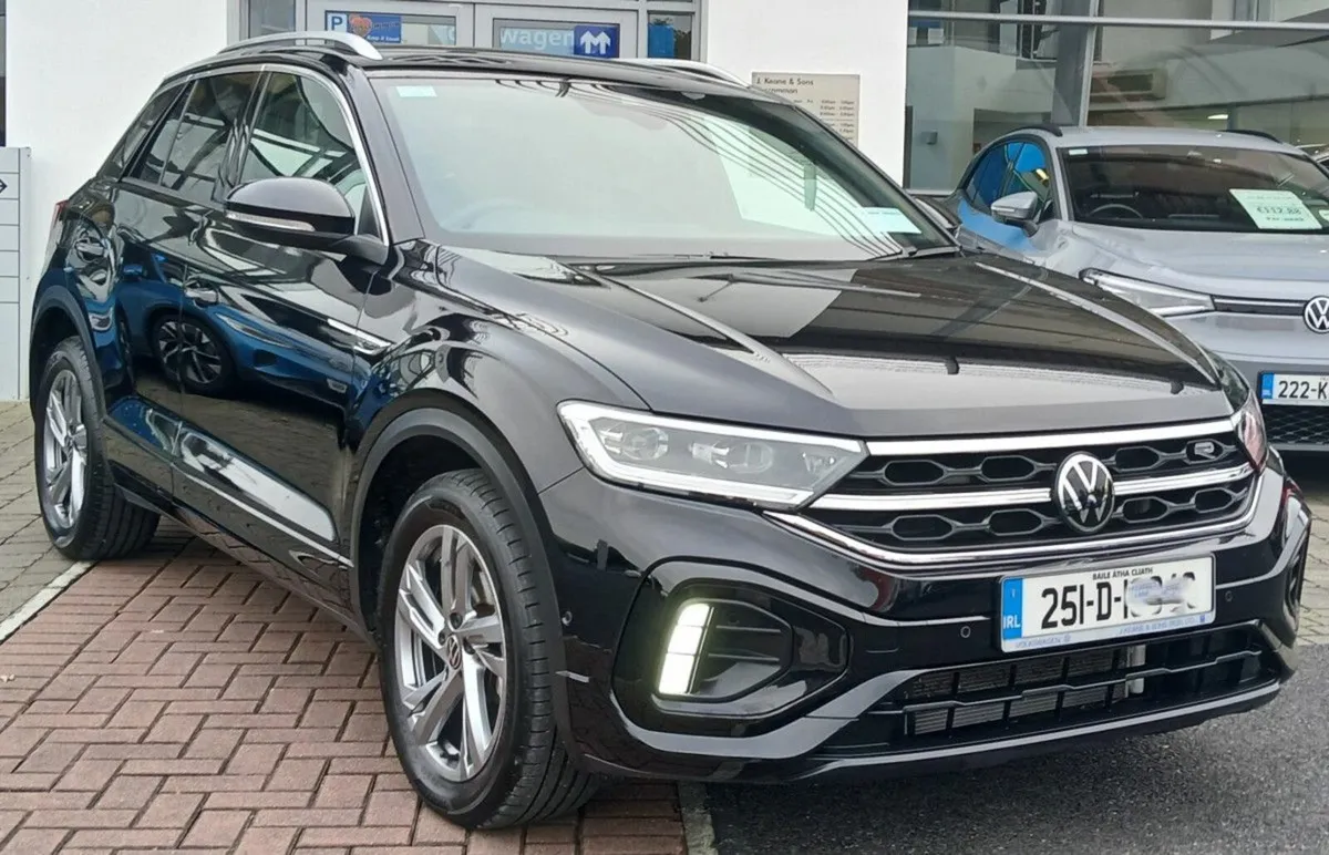 Volkswagen T-Roc R-Line 75 2.0 TDI 116HP **PARK AS - Image 1