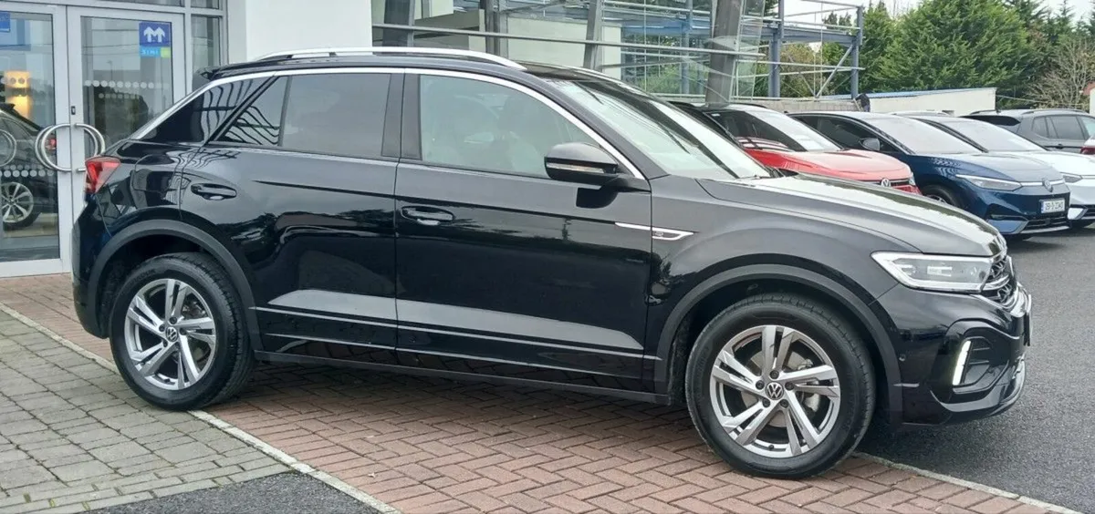 Volkswagen T-Roc R-Line 75 2.0 TDI 116HP **PARK AS - Image 2