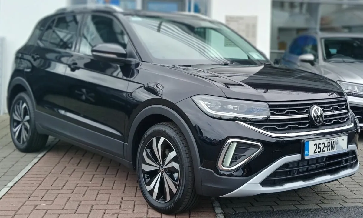 Volkswagen T-Cross STYLE 1.0 TSI 116HP **REAR VIEW - Image 1