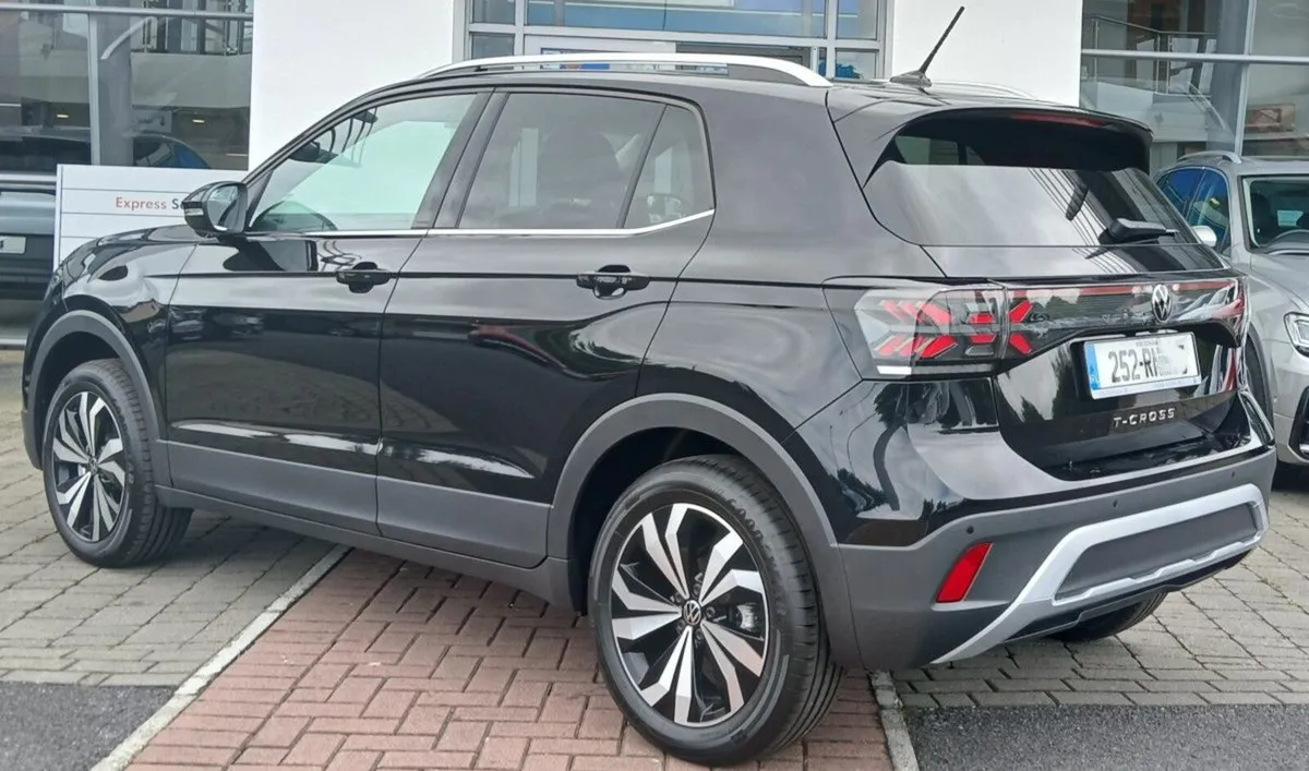Volkswagen T-Cross STYLE 1.0 TSI 116HP **REAR VIEW - Image 4