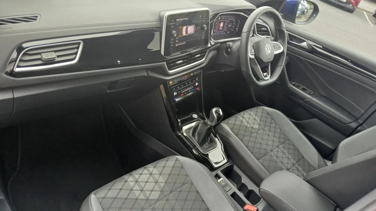 Volkswagen T-Roc R-Line 75 1.0 TSI  116HP **REAR V - Image 3
