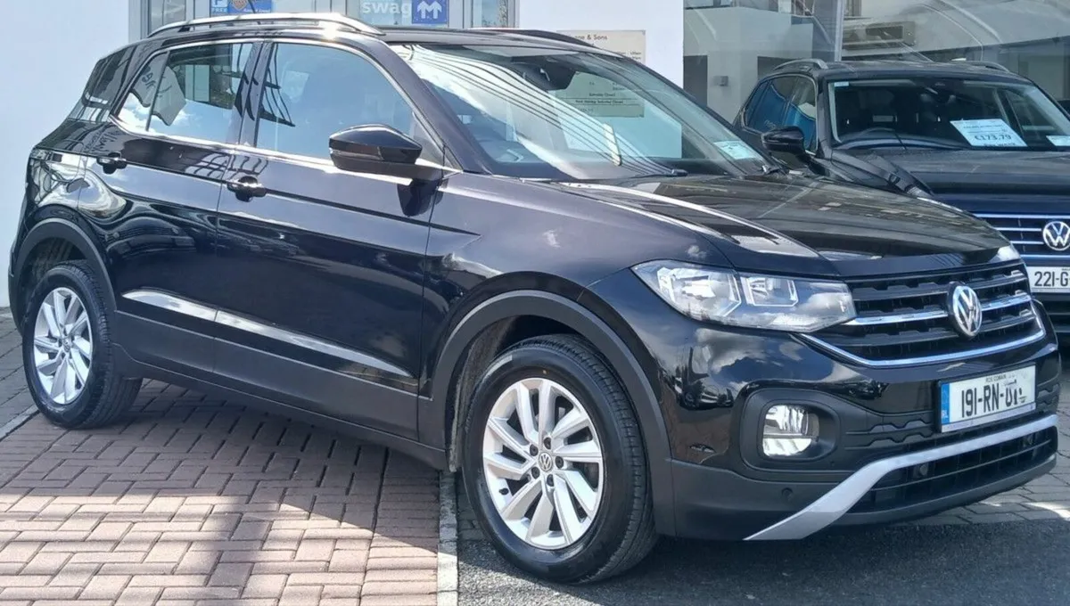Volkswagen T-Cross Life 1.0 TSI 95HP **PARKING SEN - Image 1