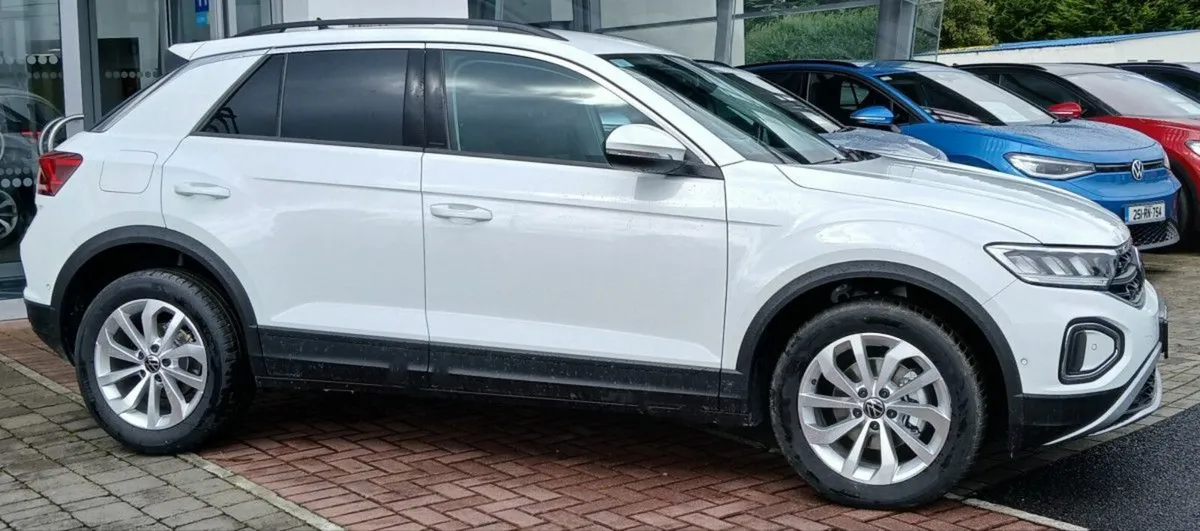 Volkswagen T-Roc 2.0 TDI 116 BHP **PRICE INCLU VAT - Image 2