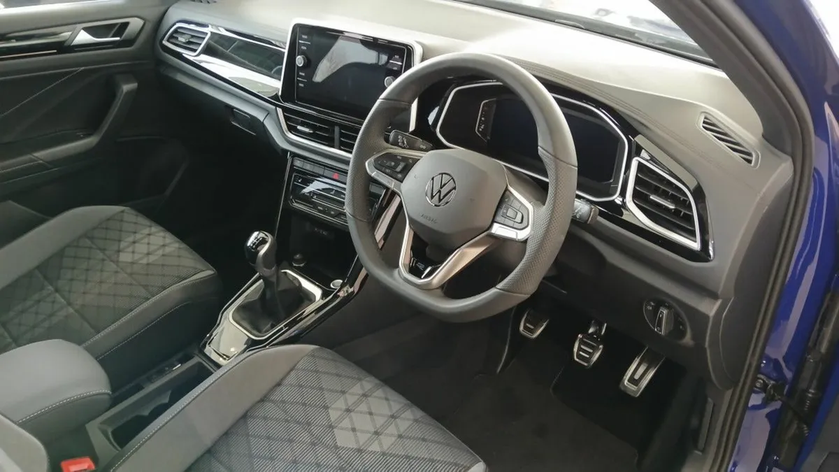 Volkswagen T-Roc R-Line 75 Edition 2.0 TDI 116 BHP - Image 4