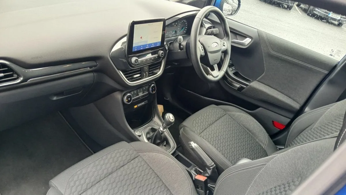 Ford Puma 1.0L EcoBoost mHEV 125PS Titanium **PARK - Image 4