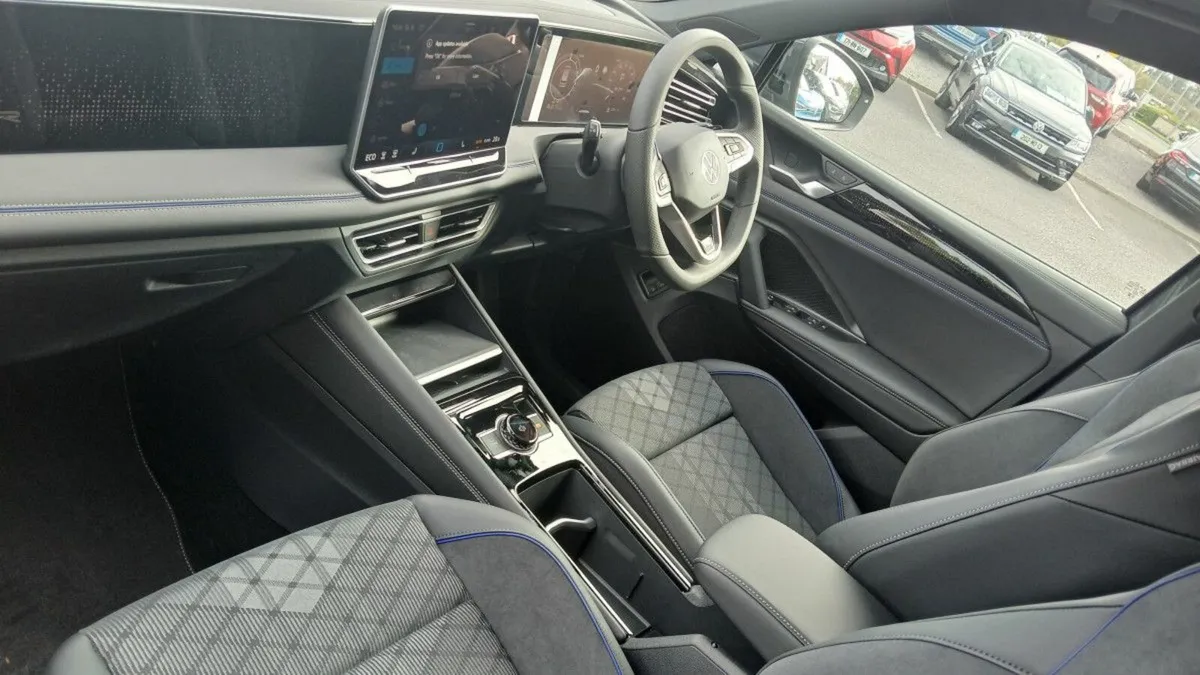 Volkswagen Tiguan R-Line 75  1.5 PHEV DSG 204HP ** - Image 3