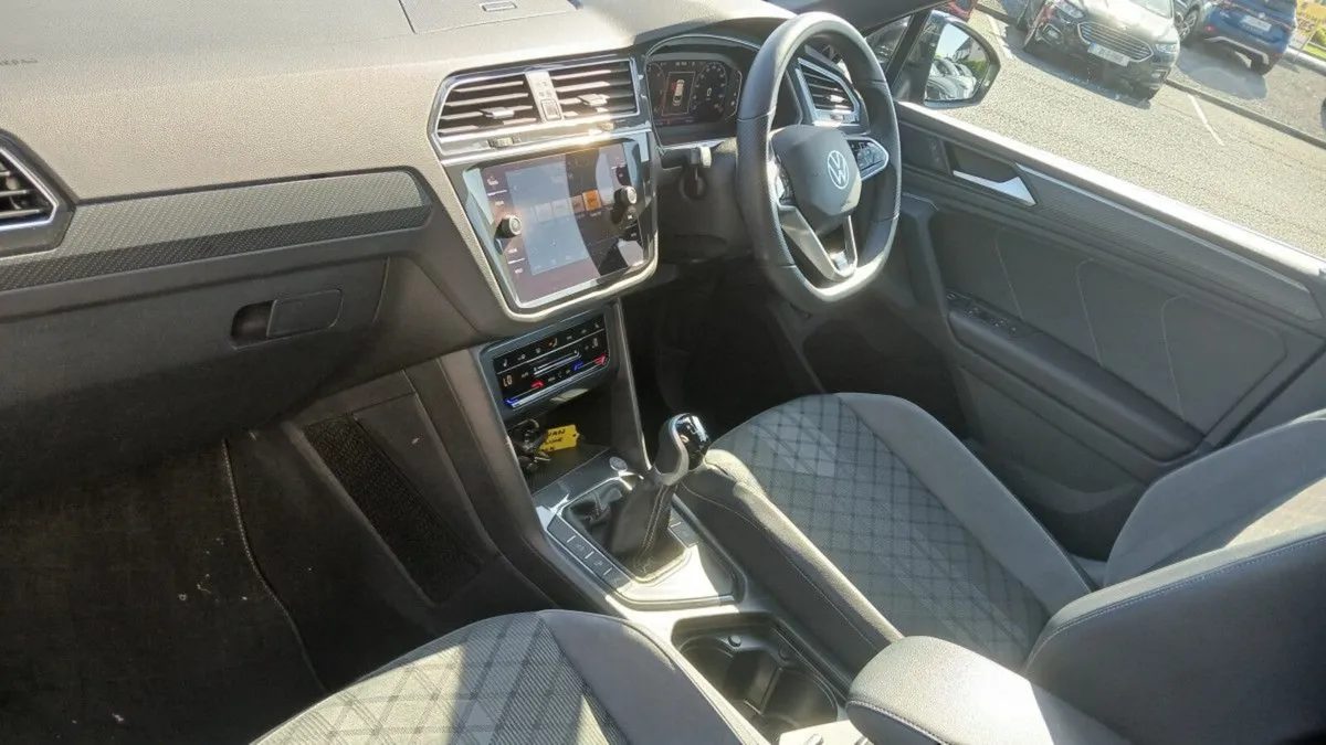 Volkswagen Tiguan R-Line 2.0 TDI 150 BHP **REAR VI - Image 3
