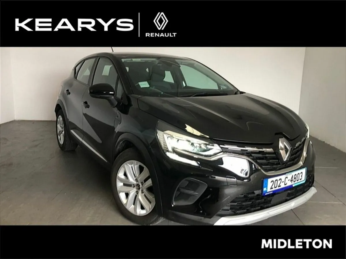 Renault Captur TCe 130 EDC Play. Low Kms - Image 1