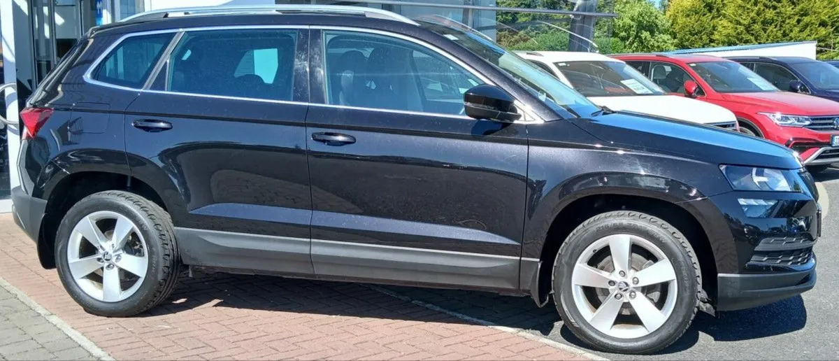 Skoda Karoq Ambition 2.0TDI 115HP **PARKING SENSOR - Image 2