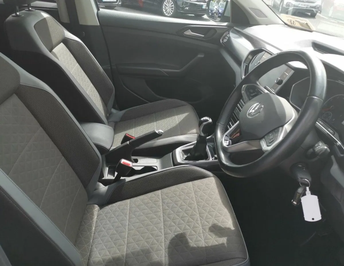 Volkswagen T-Cross R-Line 1.0 TSI 110HP **REARVIEW - Image 3