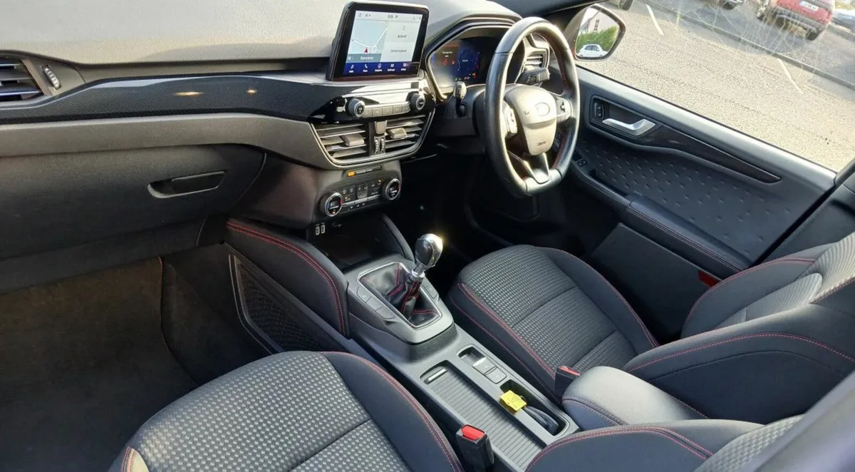 Ford Kuga ST-Line 1.5 EcoBlue 120PS ** FINANCE AVA - Image 4