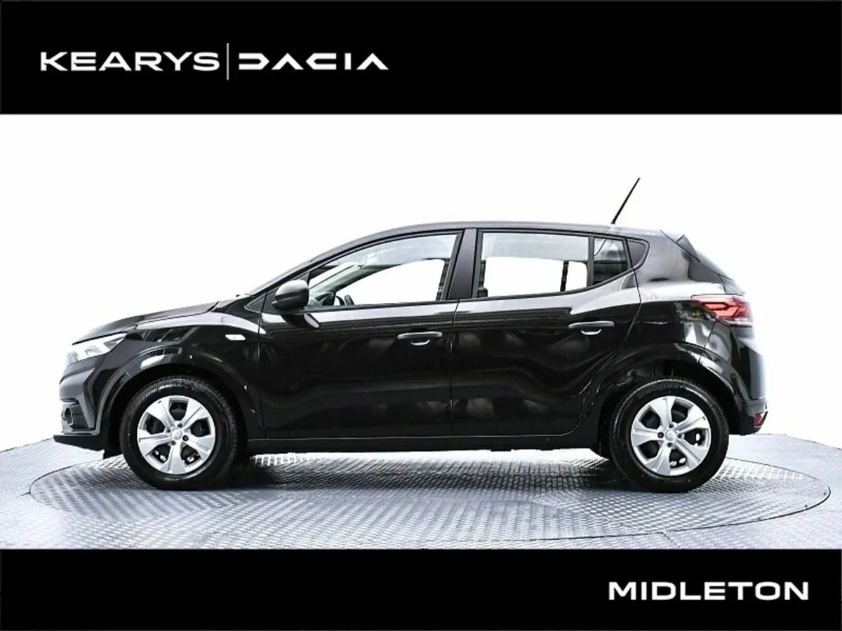 Dacia Sandero Essential TCe 90 5Sp GSR2 - Image 4