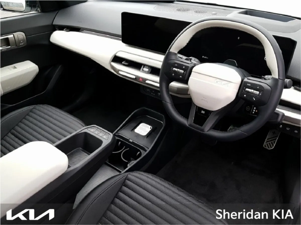 Kia EV4 GT-Line Hatchback 81.4kWh Battery - Image 2